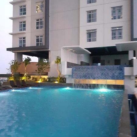 Bess Mansion Apartment, 16Th Floor Surabaia Exterior foto